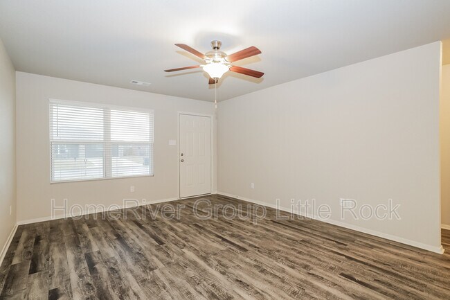 Building Photo - 3825 Glitterman Dr