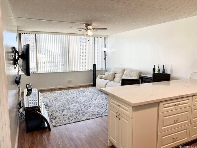 Foto del edificio - 411 Hobron Ln