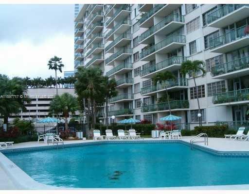 Primary Photo - 1408 Brickell Bay Dr