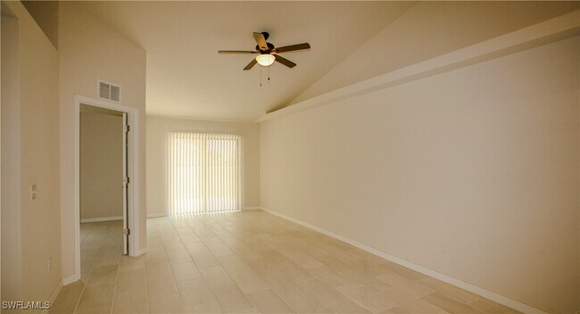 Foto del edificio - 1307 SE 8th Pl