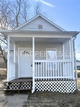 Building Photo - 820 Richardson St