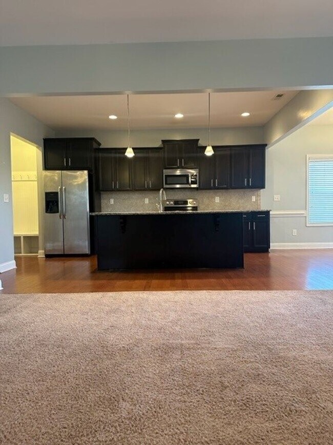 Foto del edificio - 103 Clovis Ct