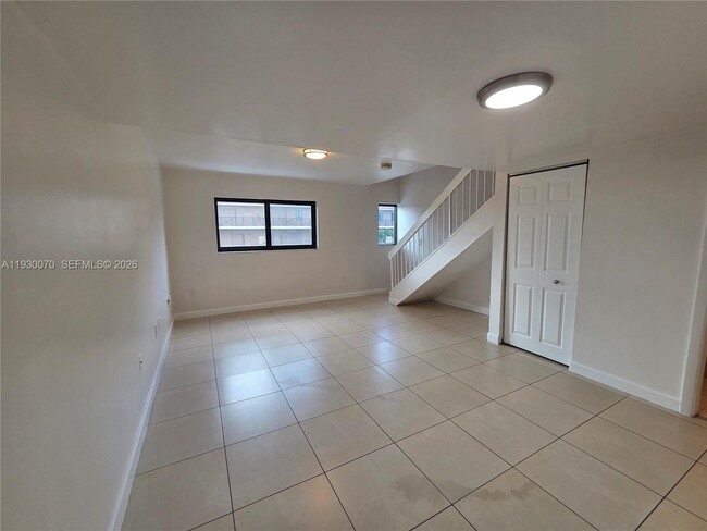 Foto del edificio - 5 Olive Dr