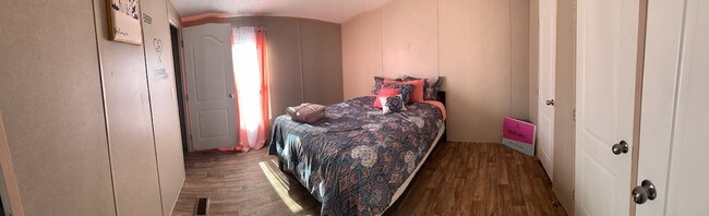 Foto del edificio - 2410 E 7th Ave