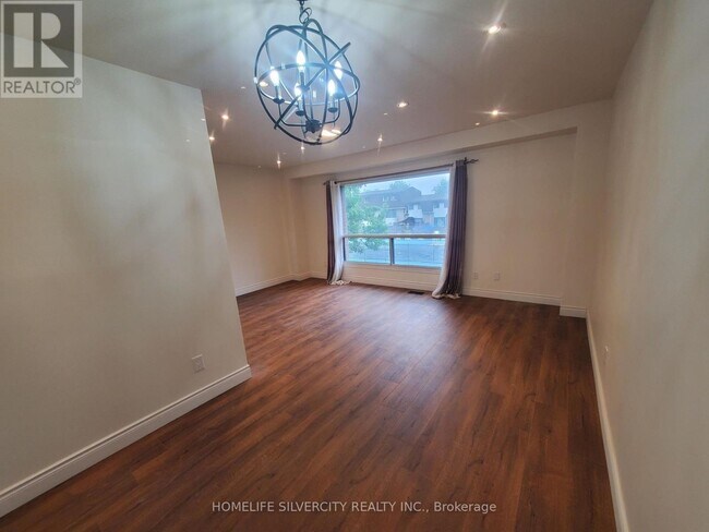 Building Photo - 475-475 Bramalea Rd