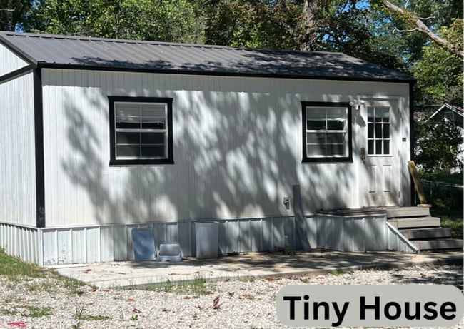 Building Photo - 6465 Long Beach Rd