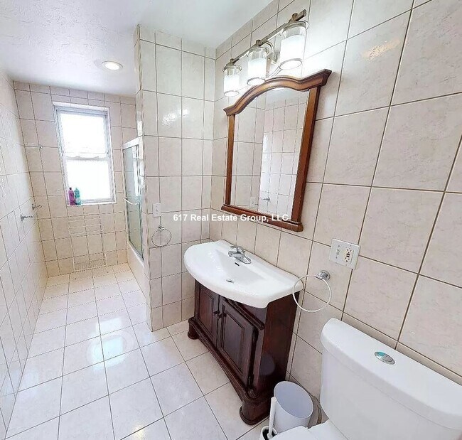 Building Photo - 73 Thatcher St Building Photo - 73 Thatcher St