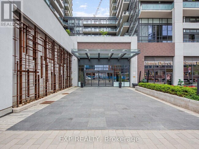 Photo du bâtiment - 460-460 Adelaide St E
