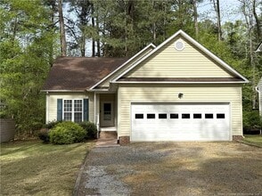 Building Photo - 1605 N Stonegate Dr