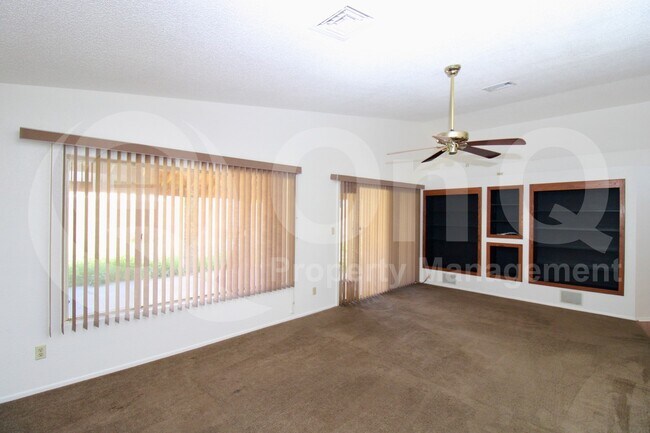 Building Photo - 4026 W Avenida Del Sol
