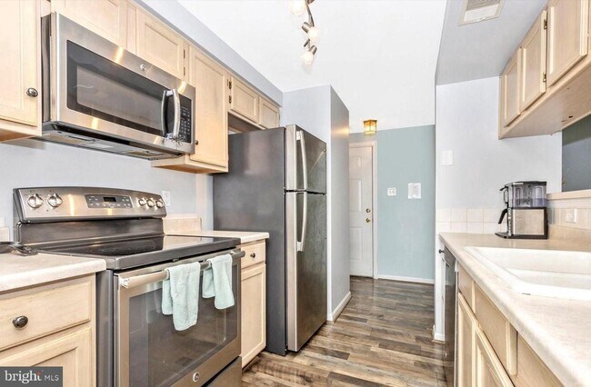 Foto del edificio - 13105 Briarcliff Terrace