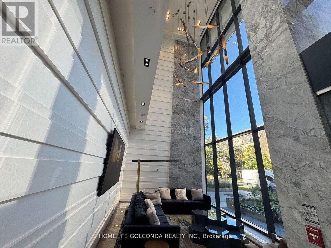 Building Photo - 57 St Joseph St