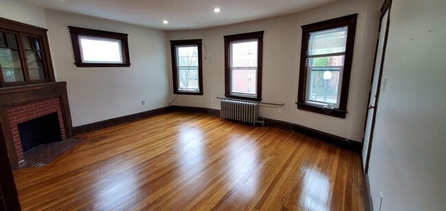 Building Photo - 488 Washington St