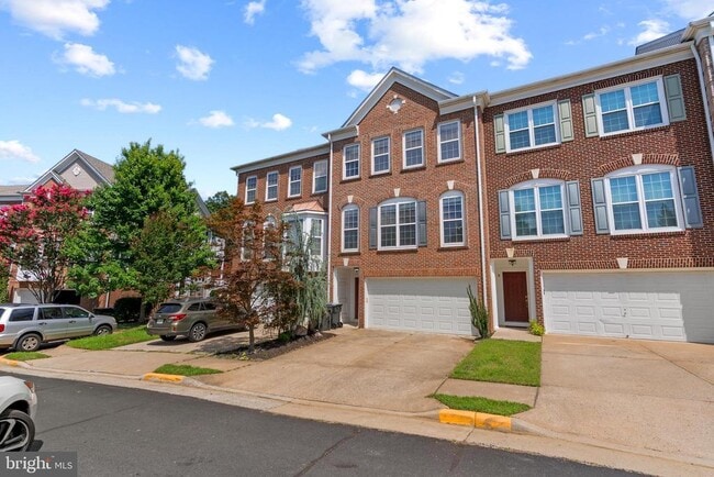Building Photo - 13412 Matthews Vista Dr