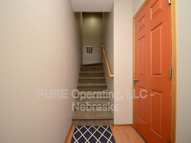 Building Photo - 16767 Laurel Plaza