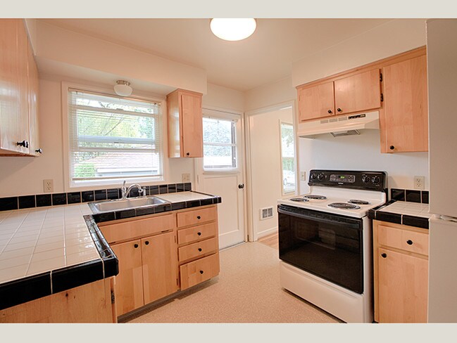 Foto del edificio - Cedar Hills Townhomes