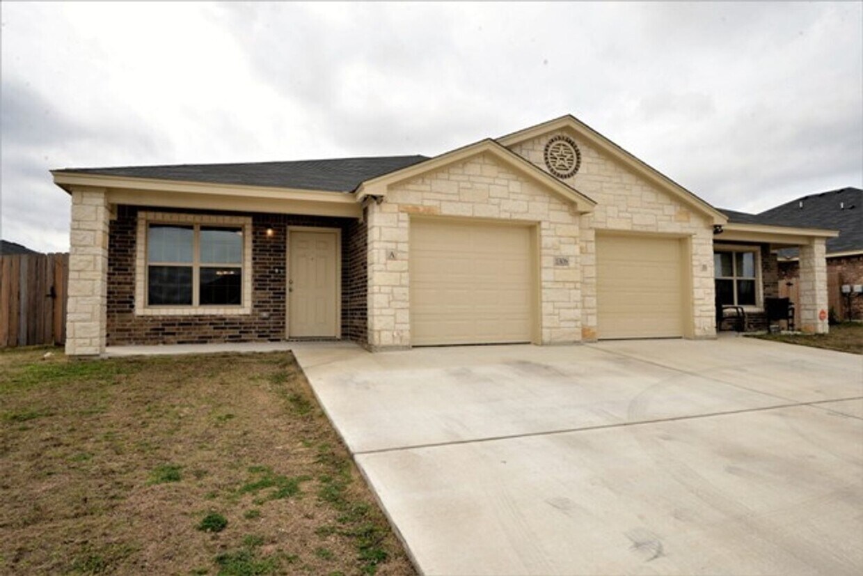 Foto principal - 1306 Vanguard Ln