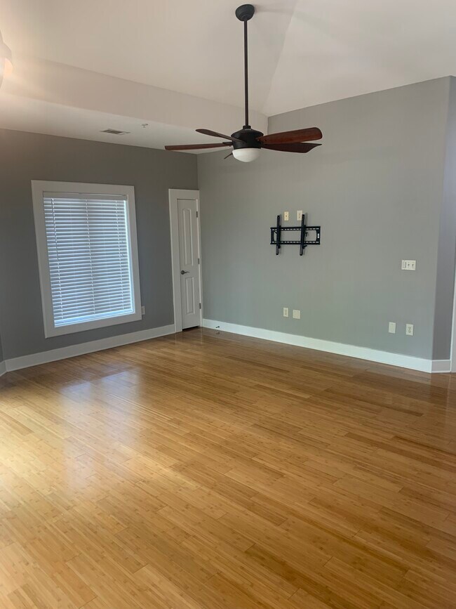 Sala de estar - 350 Mohawk Dr