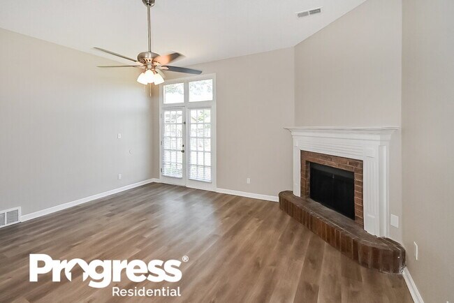 Foto del edificio - 6714 Finch Rd