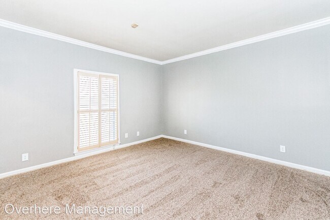 Building Photo - 4 br, 2.5 bath House - 2929 Canterbury Ct