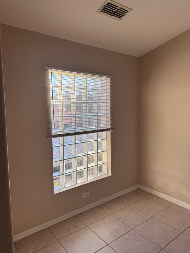 Photo - 26729 Little John Ct House