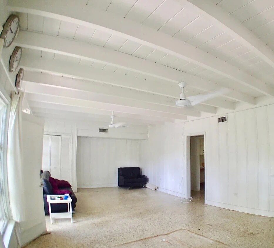 Primary Photo - 5958 SW 60th St