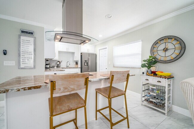 Building Photo - 1319 13th St