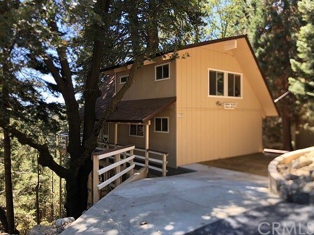 Primary Photo - 26545 Walnut Hills Dr