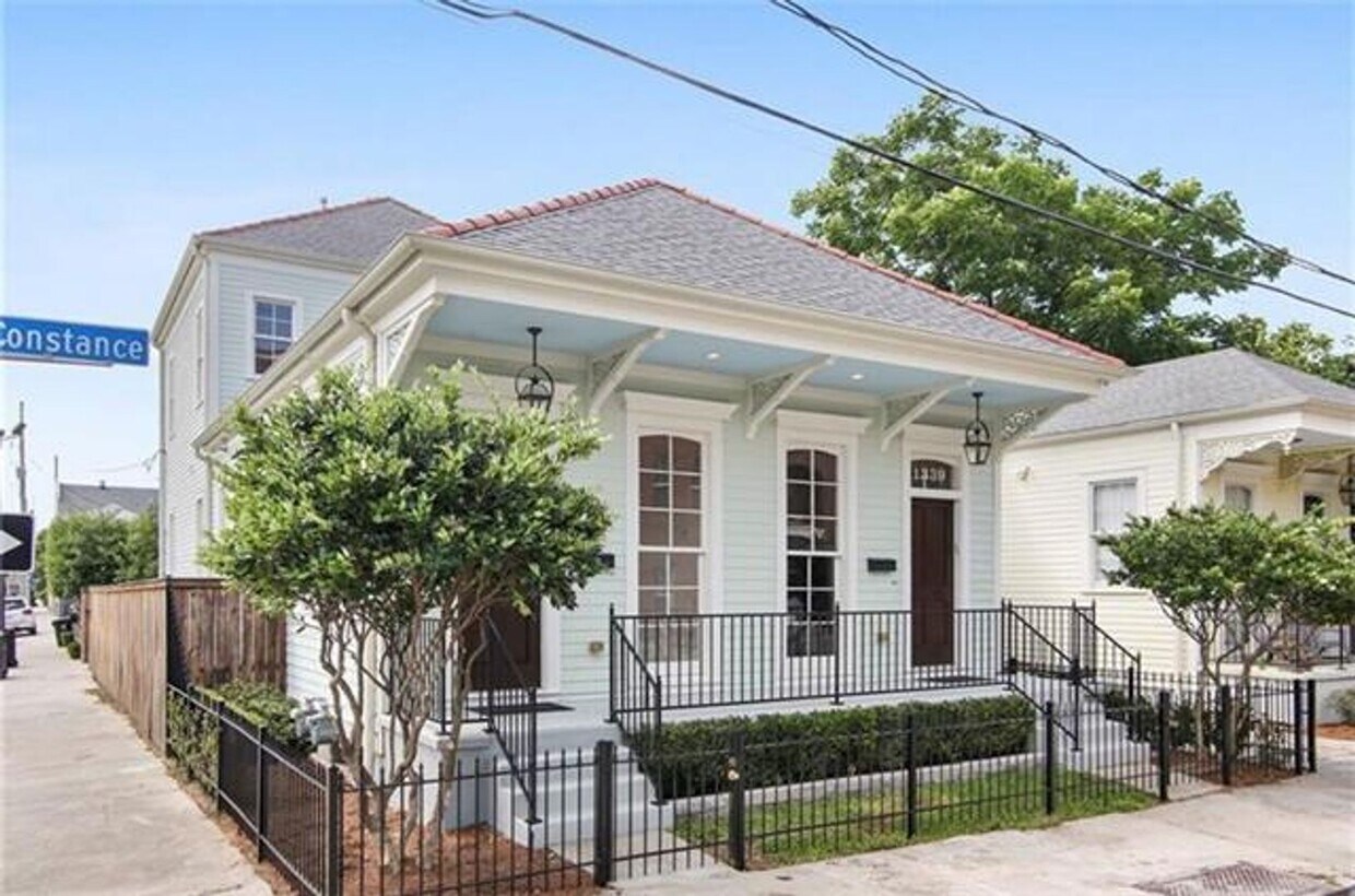 Primary Photo - 1339 Constance St