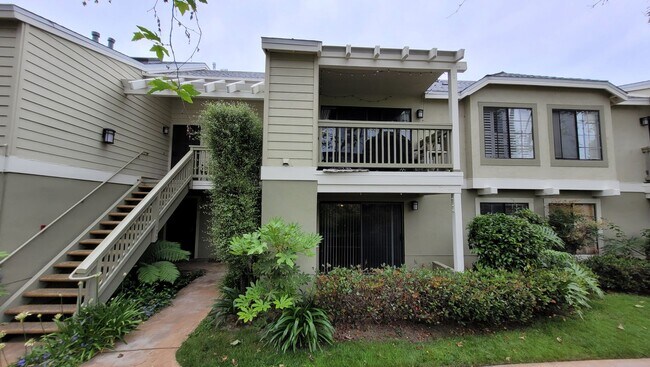 Building Photo - CARMEL VALLEY - The Lakes at Del Mar - Nice 1 Br / 1 Ba Condo - TENANT OCCUPIED - AVAIL 05/01/2026