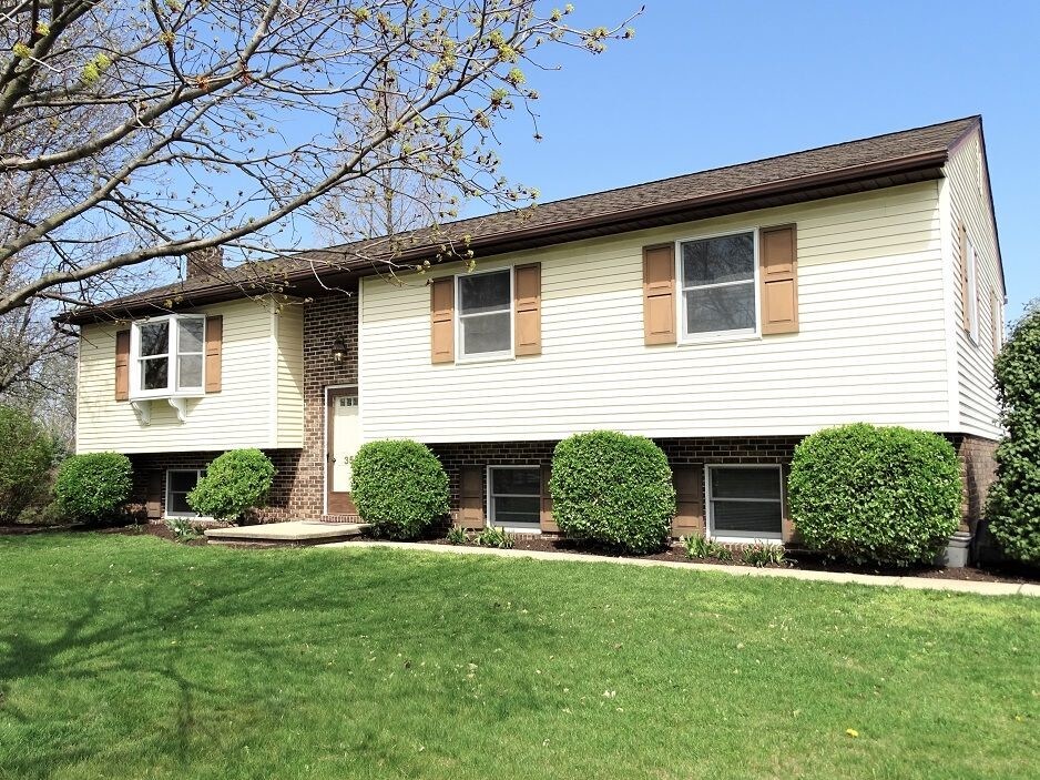 Primary Photo - 355 E Mount Airy Rd