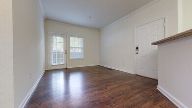 Interior Photo - Colonnade