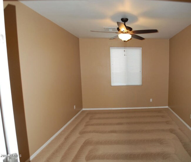 Foto del edificio - 42454 W Palmyra Ct