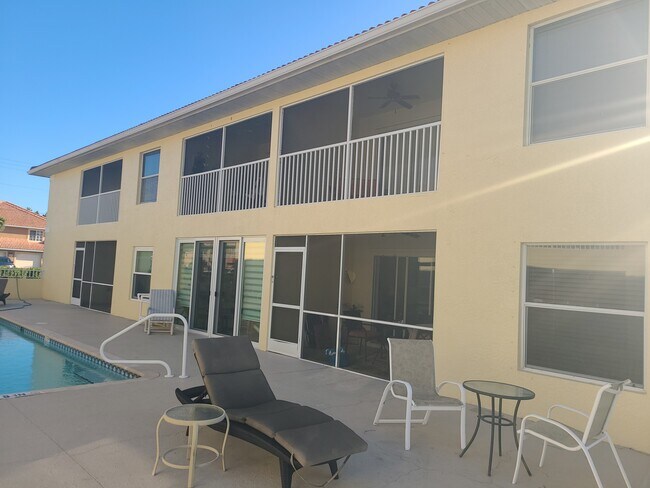 Foto del edificio - 838 SW 47th Terrace