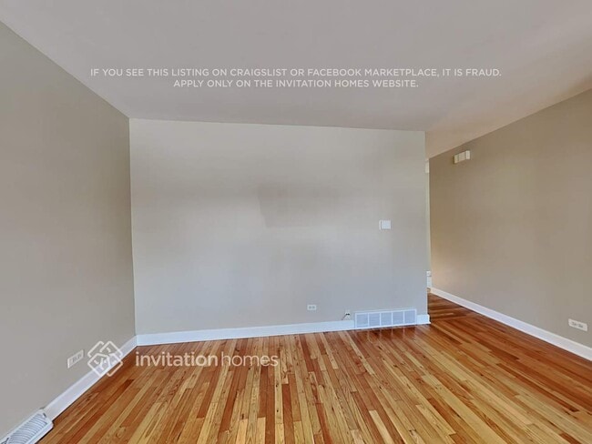 Foto del edificio - 4535 Cracow Ave