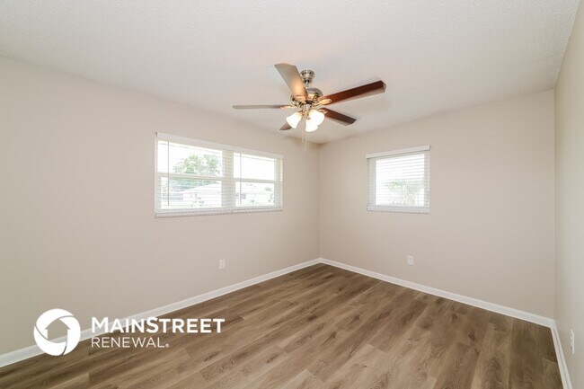 Foto del edificio - 850 Silver Springs Terrace NW