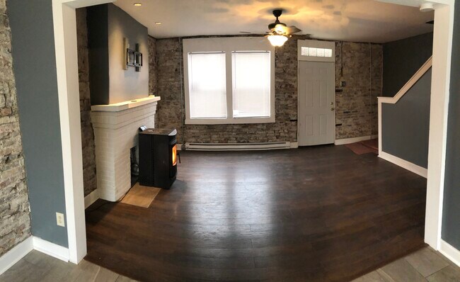 Habitación familiar - 262 S Green St