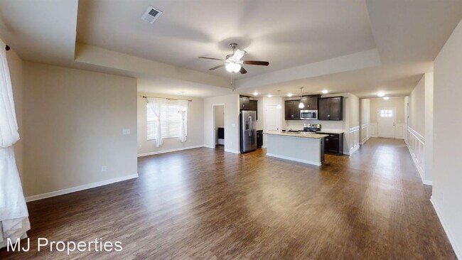 Building Photo - 4 br, 3 bath House - 126 Daymark