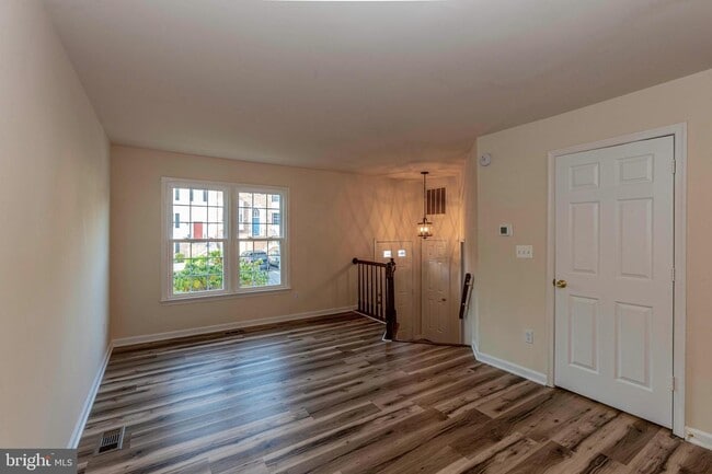 Building Photo - 109 Ben Neuis Pl