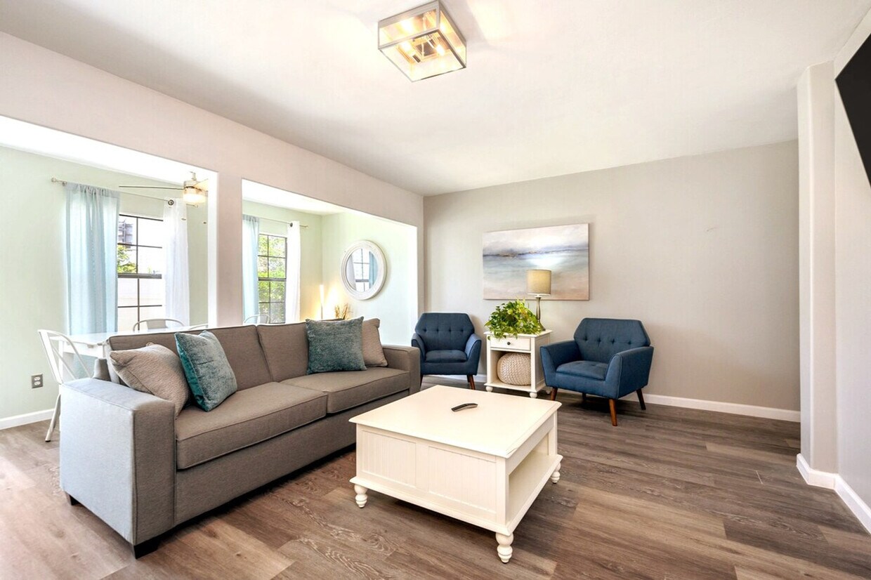 Foto principal - 4000 Gulf Terrace Dr