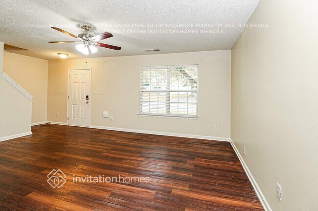 Foto del edificio - 11120 Northwoods Forest Dr