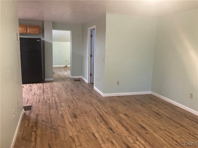 Building Photo - 313 High St