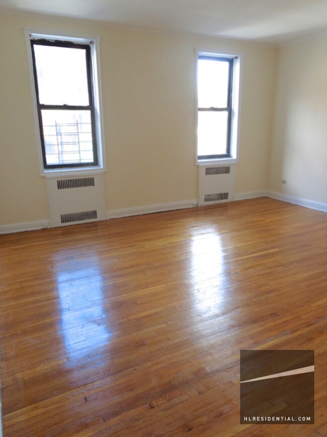 Foto del edificio - 657 E 26th St
