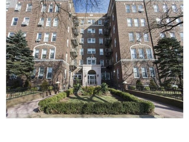 Foto principal - 763 Ocean Pkwy