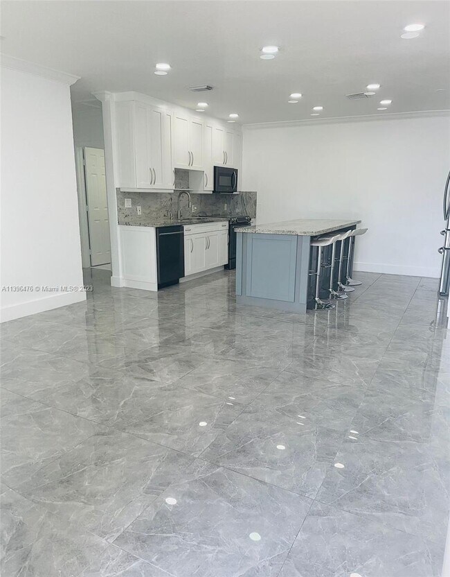 Foto del edificio - 3310 NW 20th St