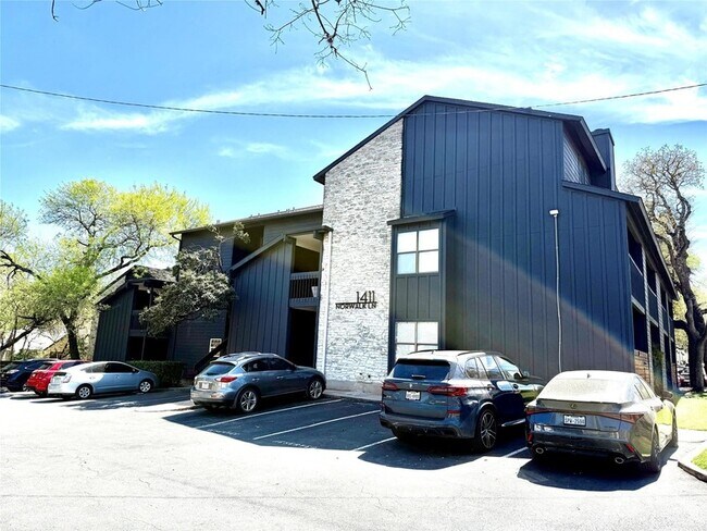 Foto del edificio - 1411 Norwalk Ln