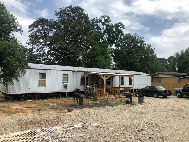 Building Photo - 19110 Applecrest Way
