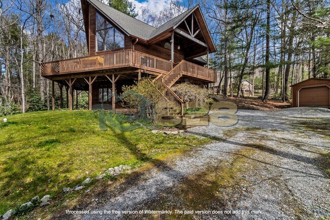 Building Photo - 594 Lake Rugby Dr