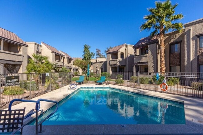 Foto del edificio - 5995 N 78th St