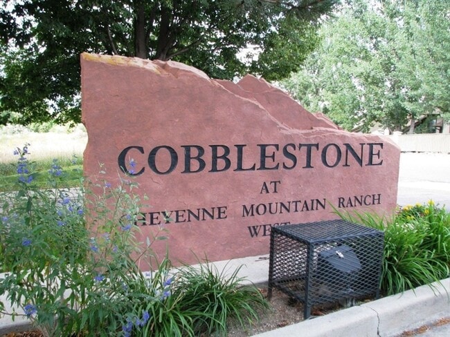 Photo - 282 Cobblestone Dr Townhome